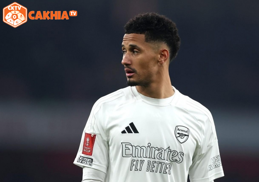 Los Blancos dự định sẽ chờ đến hè 2026 để đàm phán với Arsenal. Los Blancos dự định sẽ chờ đến hè 2026 để đàm phán với Arsenal.