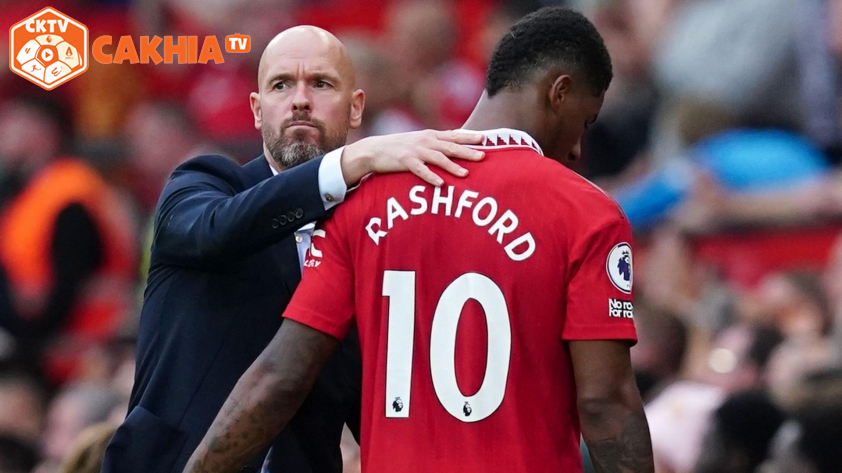 Việc gia nhập Dortmund có thể chứng kiến Rashford tái hợp với người thầy cũ Ten Hag (Ảnh: Getty). Việc gia nhập Dortmund có thể chứng kiến Rashford tái hợp với người thầy cũ Ten Hag (Ảnh: Getty).